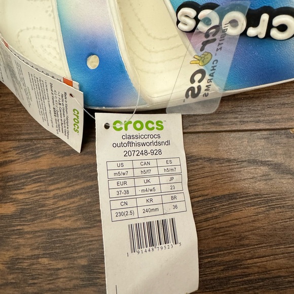 Crocs Sandals NEW - Picture 6 of 6